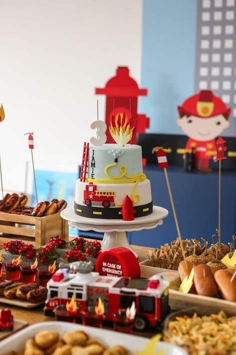 Fireman 2nd Birthday Party, Fire Truck Themed Birthday Party Food, Firetruck Birthday Food Ideas, Birthday Party Firefighter, Vintage Firetruck Birthday Party, Fireman 3rd Birthday Party, Firefighters Birthday Party Ideas, Fire Truck Birthday Party Decorations, Fireman First Birthday Party