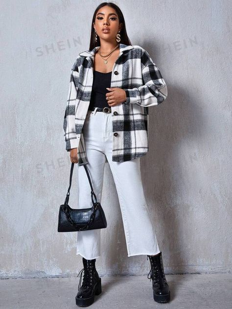 Argentina Outfit, Collage Jacket, Plaid Jacket Outfit, White Jacket Outfit, Outfit Ideas With Boots, Plaid Coat Women, Black And White Coat, Black And White Jacket, Stylish Coat