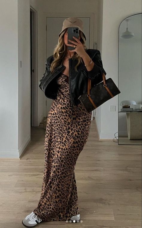 Modern Formal Outfit Women, Float Dress Outfit, Leopard Dress Outfit Summer, Leopard Outfit Aesthetic, Ice Cream Date Outfit, Beige Summer Outfit, Tiger Mist Outfits, Leopard Outfit Ideas, Mode Ab 50