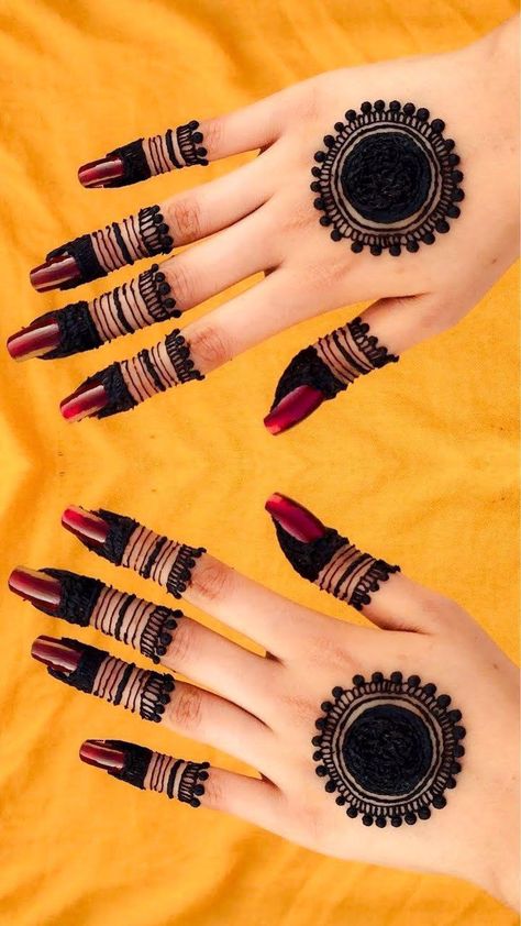 Tiki Mehndi Design, Simple Mehndi Designs Back, Simple Mehndi Designs Back Hand, Simple Back Hand Mehndi, Mehndi For Beginners, Mehndi Designs Back Hand, Mehndi Designs Back, Mendhi Outfit, Mehndi Design New