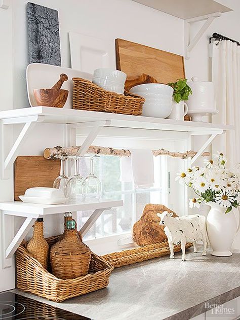 Add a little cottage-style to your kitchen with these easy and simple tips. See how you can create a warm and charming cottage feel to your kitchen space with these tips and ideas. Glass Kitchen Cabinet Doors, Koti Diy, Vibeke Design, Cottage Style Kitchen, Farmhouse Kitchen Island, Casa Vintage, Cottage Kitchens, Dream Cottage, White Dishes