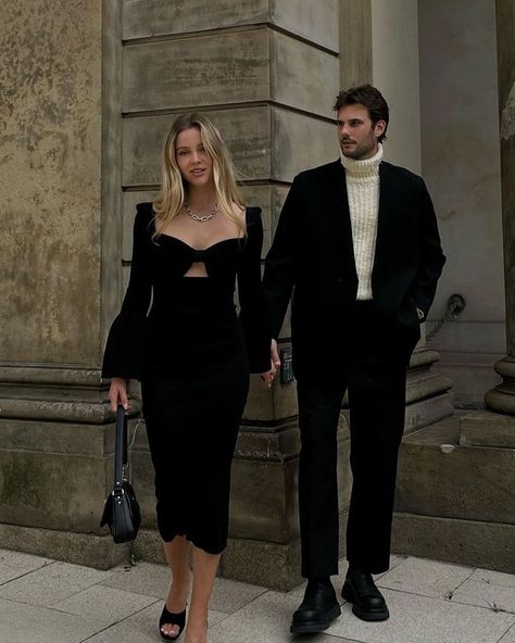 Couple Outfits Matching Classy Black, Boy Outfits Aesthetic Casual, Man Ootd, Boy Outfits Aesthetic, Couple Ootd, Money Couple, Black Bridal Dresses, Money Clothing, Couple Matching Outfits