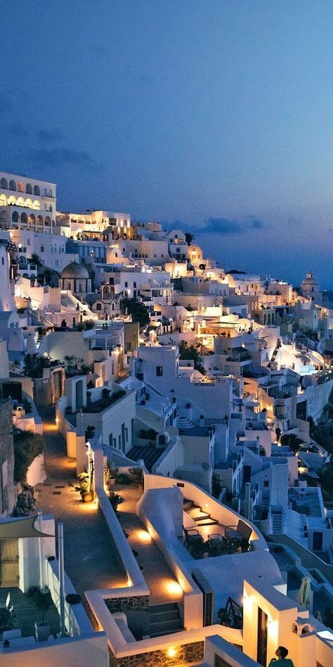 Greece Travel Outfits, Grecia Santorini, Things To Do In Santorini, Most Romantic Places, Dream Vacations Destinations, Greece Vacation, Cyclades Islands, Greece Holiday, Places On Earth