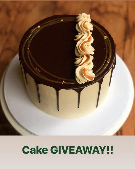 Nature Cakes, Salted Caramel Chocolate Cake, Nature Cake, Chocolate Buttercream Recipe, Cake Carrot, Buttercream Birthday Cake, Chocolate Ganache Cake, Chocolate Cake Designs, Chocolate Drip Cake