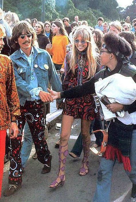 1969 Woodstock Fashion, 60s Hippie Fashion, George Harrison And Pattie Boyd, Moda 60s, 60s Festival, George Harrison Pattie Boyd, Beatles Fashion, 60s Icons, Beatles Girl