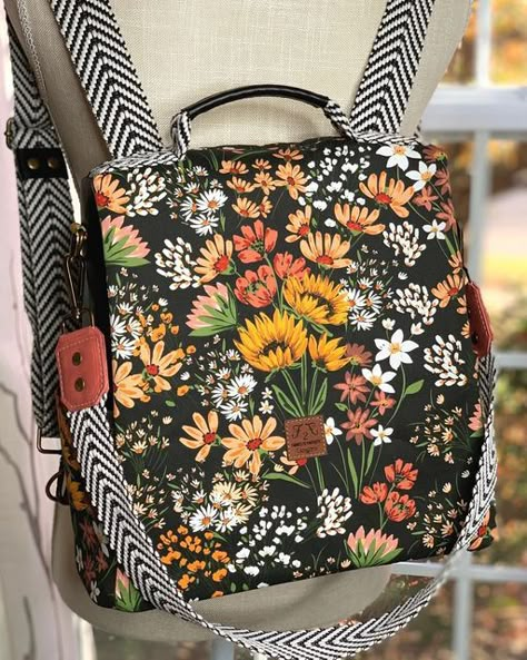 Anti Theft Bag Pattern, Anti Theft Backpack Sewing Pattern, Diy Backpack Pattern, Design Perspective, Backpack Pattern Sewing, Anti Theft Bag, Diy Backpack, Diy Bags Purses, Anti Theft Backpack