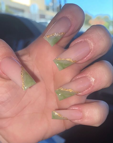 Birthday Nails Inspo Green, Sage Green Square Acrylic Nails, Short Green Acrylic Nails Designs, Green With Gold Flakes Nails, Green Acrylic Nails French Tip, French Tip Acrylic Nails Simple, Green Acrilyc Nails, Jade Green Acrylic Nails, Simple Acrylic Nails Long Square