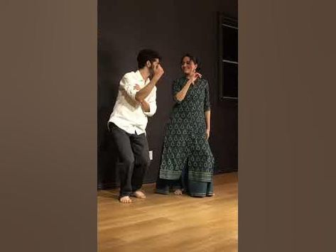 Simple Dance Steps, Couple Dance Videos, Beard Images, Reel Dance, Couple Dance, Simple Dance, Viral Dance, World Dance, Bollywood Dance