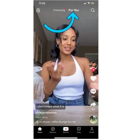 Go Viral On Tiktok, Tiktok Marketing, Elevator Music, Trending Hashtags, Viral On Tiktok, Watch Trends, Brown Hairstyles, Most Popular Videos, Business Video