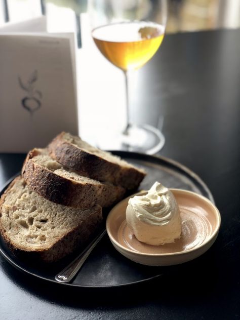 Bread And Butter Aesthetic, Butter Serving Ideas, Pate On Toast, Bread Service, Holiday Shoot, Pictures Of Food, Whipped Butter, Rustic Bread, Cool Restaurant