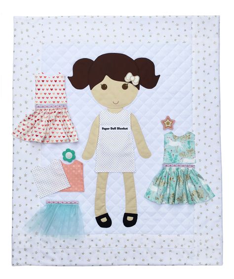 Paper Doll Blanket Pattern Free, Paper Doll Blanket, Paper Doll Quilt Pattern Free, Doll Quilt Patterns, Bunting Quilt, Paper Doll Quilt, Felt Doll House, Kid Quilts, Blanket Dress