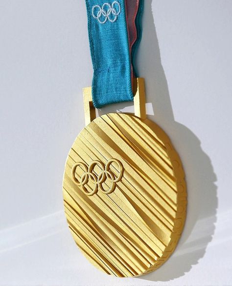 Olympic Gold Medal by mgraysonc - Thingiverse Swimming Medals, Olympic Logo, Photo Deco, Blond Amsterdam, Olympic Gold Medals, Winter Olympic Games, Olympic Medals, Sports Aesthetic, Winter Games