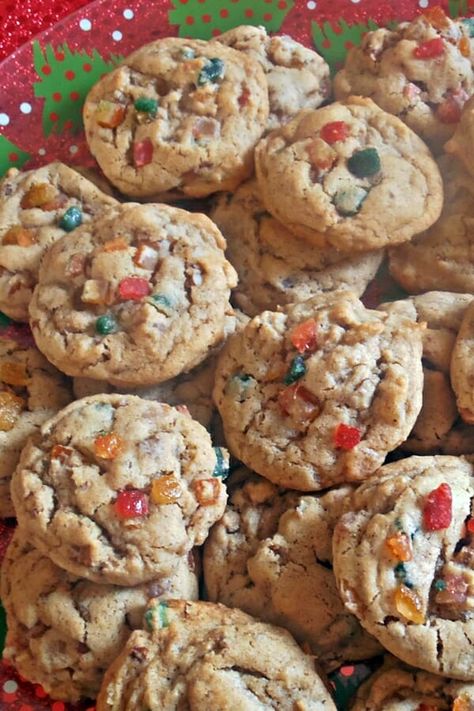 Cookies With Dried Fruit, Fruit Cookies Christmas, Dried Fruit Cookies Recipe, Christmas Fruit Cookies, Fruit Cookies Recipes, Candied Fruit Cookies, Light Fruitcake, Dried Fruit Cookies, Fruit Cake Cookies Recipe