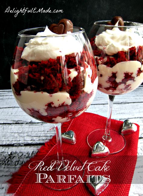 Cake Shot, Red Velvet Desserts, Red Velvet Recipes, Cake Mix Desserts, Parfait Desserts, Parfait Recipes, Mini Dessert, Dessert Aux Fruits, Valentine Desserts