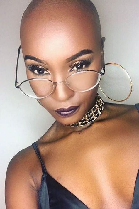 Bald and Beautiful Women   - 19 Stunning Black Women Whose Bald Heads Will Leave You Speechless Bald Beauty, Twa Styles, Bald Head Women, Shaved Heads, Bald Look, Going Bald, Bald Girl, Bald Hair, Bald Women