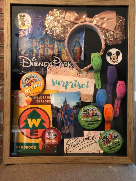 Disney Shadow Box, Deco Disney, Disney Diy Crafts, Disney Room Decor, Memory Boxes, Disney Souvenirs, Disney World Vacation Planning, Family Disney Trip, Disney Rooms