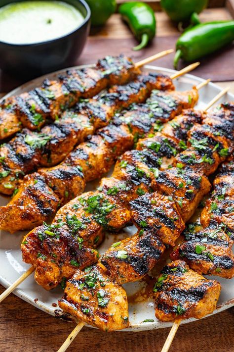 Peruvian Chicken Recipe, Fall Cookout, Pakistani Cooking, Girls Luncheon, Turkish Chicken, Grilled Dinner Recipes, Shish Kabob, Peruvian Chicken, Spicy Grilled Chicken