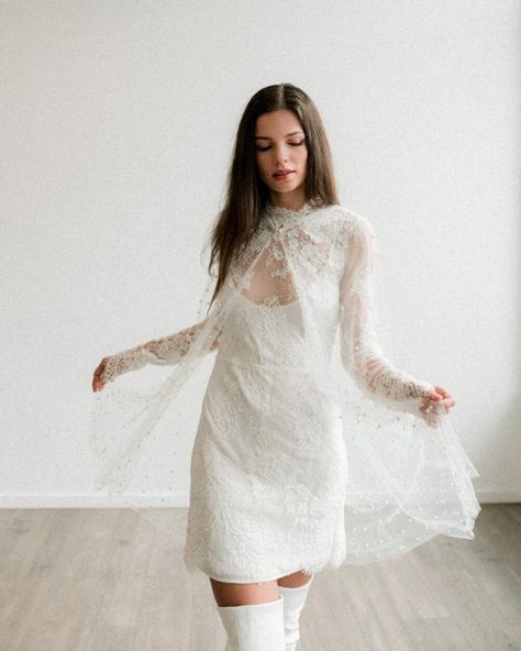 7 Wedding Dress Trends for 2020 | Junebug Weddings 1970’s Wedding Dress, Wedding Dresses 60s, Spring Bridesmaid Dresses, Photography Dress, Mini Wedding Dresses, Lovely Bride, Be Alright, Bridal Cape, Blythe Dress