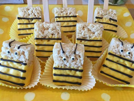 Bee 1st Birthday Party Boy, Bee Day Party Food, 1st Bee Day Party Ideas, First Bee Day Party Food, Bee Day Party Ideas, 1st Bee Day Party Ideas Girl, Bee Day Party Ideas 1st, First Bee Day Party Ideas, Bee Party Food Ideas