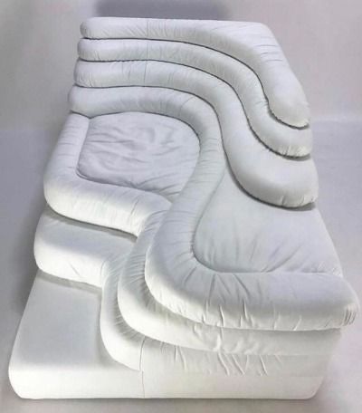 White Leather Sofas, Aesthetic Rooms, Funky Furniture, Cool Chairs, Decor Minimalist, Interior Inspo, Interior Furniture, Dream Home Design, 인테리어 디자인