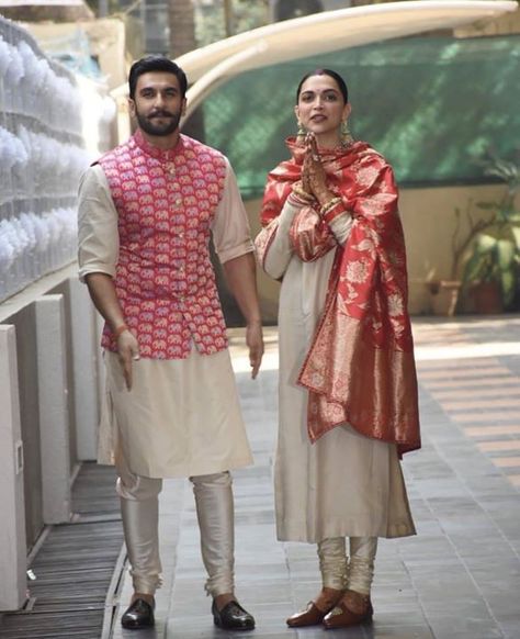 #DeepVeer are back in town. Congratulations once again from all of us for a happiest married life!!! Follow Fillumdekho.com Ranveer Singh Kurta, Celebs Couples, Dimple Girl, Pakistani Attire, Deepika Padukone And Ranveer Singh, Deepika Ranveer, Mens Indian Wear, Wedding Kurta For Men, Indian Groom Wear