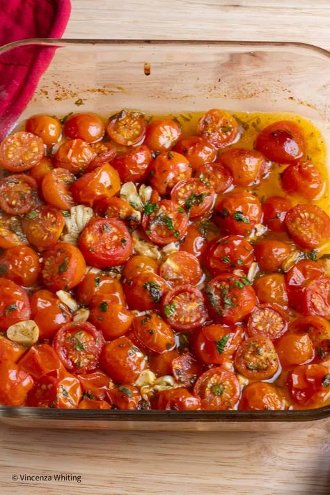 Roasted Cherry Tomatoes - Easy Garlic and Herb Recipe Plum Tomatoes Recipes, Roasted Cherry Tomatoes And Garlic, Recipes With Grape Tomatoes, Roasted Cherry Tomato Recipes, Cherry Tomatoes Recipes, Baked Cherry Tomatoes, Roasted Cherry Tomato Sauce, Roasted Tomatoes And Garlic, Roasted Tomatoes Recipe