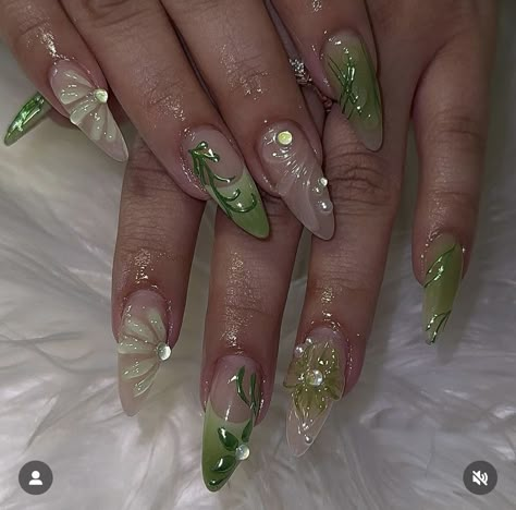 Fairy Nail Art Design, Earthy Nails Acrylic Almond, Earthy Almond Nails, Textured Acrylic Nails, Funky Nail Designs Acrylics, Sculpted Flower Nails, Nails Inspo Green, Summa Nails, Fairy Nail Art