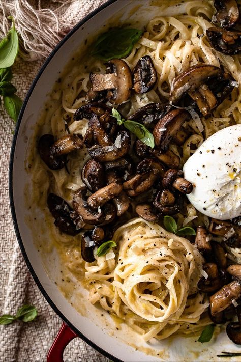 Dinner Recipes With Mushrooms Healthy, Pasta Dinners For A Crowd, Ribeye Meals Dinners, Authentic Pasta Dishes, White Wine Mushroom Pasta, Black Truffle Burrata Recipes, Meals To Make With Friends, High Class Recipes, Helen Core Aesthetic