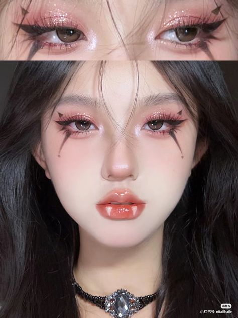 Cute Halloween Make Up Simple, Cute Makeup For Halloween, Vampire Makeup Asian, Pink Makeup Looks Halloween, Chinese Halloween Makeup, Japanese Inspired Makeup, Halloween Makeup Red Hair, Douyin Colorful Makeup, Doll Makeup Looks Halloween