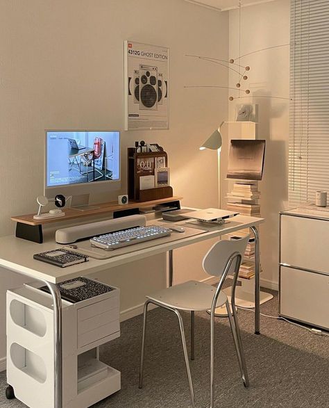 Desk Setup Ideas, Wfh Desk, Wfh Office, Apple Aesthetic, Cozy Workspace, Desk Room, Desk Tour, Study Aesthetics, Clean Desk