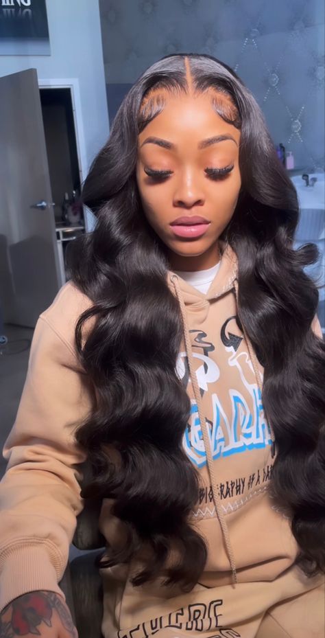 30 Inch Middle Part Buss Down Curly, Middle Part Wig With Layered Curls, Wig Hairstyles Ideas Black Women Middle Part, Middle Part Hairstyles Curls, Middle Part Wig Black Women Curls, Cute Body Wave Wig Hairstyles, Sew In Birthday Hairstyles, Straight Wig Curled, Hairstyles For Body Wave Wig