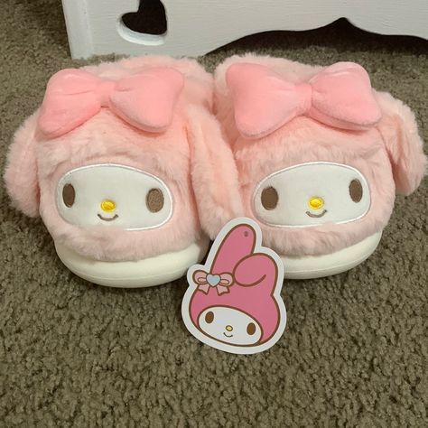 Size 22 Cms (About Size 6 In Womens) Perfect Condition Never Worn Cute Pink Slippers, My Melody Products, Christmas Gifts Ideas For Women, My Melody Things, My Melody Shoes, My Melody Stuff, My Melody Slippers, Kuromi Slippers, Sanrio Slippers