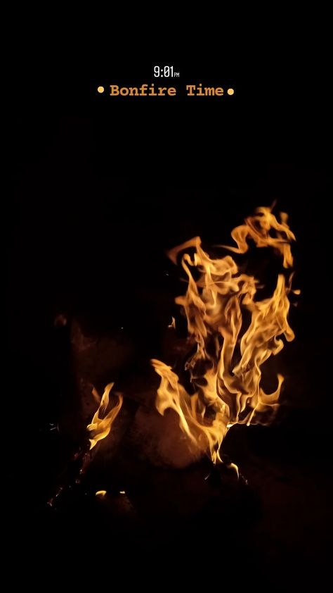 Camp Fire Instagram Story, Bonfire Instagram Captions, Fire Story Instagram, Fire Snapchat Stories, Fire Instagram Story, Bonfire Instagram Story, Bonfire Snapchat Story, Bonfire Snapchat, Bonfire Captions