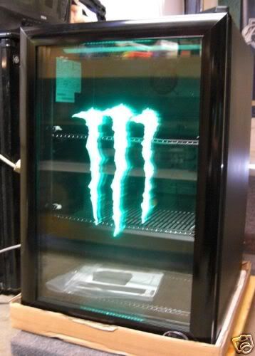 Monster Energy mini fridge Gamer Mini Fridge, Monster Mini Fridge, Monster Energy Fridge, Monster Fridge, Monster Energy Drinks, Monster Room, Cool Mini Fridge, Monster Energy Girls, Monster Crafts