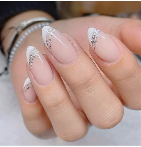 Almond Wedding Nails Sparkle, Formal Elegant Nails, Wedding Nails For Bride Round Shape, Braid Nails Wedding, Wedding Nailart Bride, Bride Nails Designs, Wedding Day Nails Almond, Wedding Almond Nails For Bride, French Tip With Sparkle Line