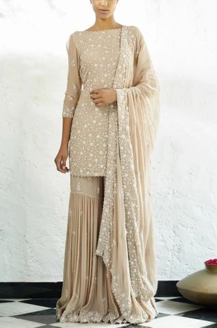 Embroidered Kurta Sharara Set Akanksha Singh, Sharara Designs, Kurta Sharara Set, Kurta Sharara, Anita Dongre, Lehenga Online, Sharara Suit, Casual Wedding Dress, Lakme Fashion Week