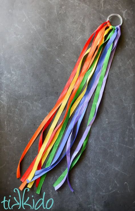 Rainbow Ribbon Toy Ribbon Mobile Diy, Pride Arts And Crafts, Ribbon Mobile, Diy Streamers, Operation Christmas Child Boxes, Rainbow Ribbons, Ribbon Sticks, Play Cafe, Ribbon Dance