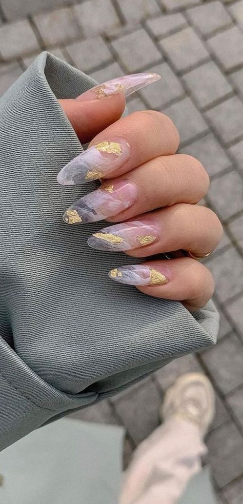 4. Translucent Milky Marble Nails with Gold Foil How are you doing? Last week, we had lots of storms in the UK, at least... Gel X Nails Marble, Clear Nail Designs Short Almond, Almond Nails Designs Asian, Transparent Marble Nails, Marble Milky Nails, Water Marble Nails Designs, Almond Nails Designs Marble, Almond Nails With Foil, Nail Art With Gold Foil