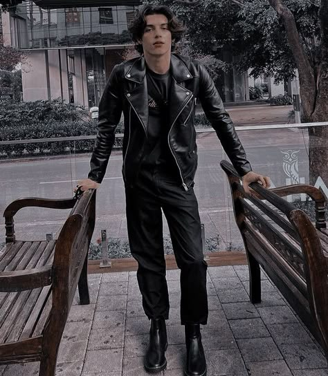 Glam Rock Style Outfits 80s, 90s Biker Aesthetic, Rock Band Outfits Male, Rockstar Men Outfit, Rocker Boy Aesthetic, Star Boy Outfits Men, Rockstar Boy Aesthetic, Rockstar Boyfriend Outfit, Male Rockstar Aesthetic