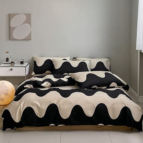 Bedding Cream, Modern Black Bedroom, Grunge Decor, Black Bed Sheets, Black Bedroom Design, Geometric Bedding, Black Comforter, Plaid Bedding, Halloween Bedroom