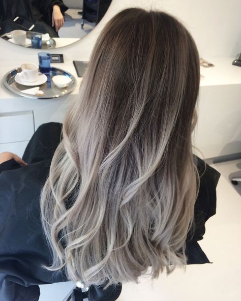 Grey Balayage On Brown Hair, Brown And Grey Balayage Hair, Brown To Gray Hair, Brown To Grey Balayage, Balayage Grey Hair, Brown And Grey Hair, Balayage Grey, Balayage Gray, Grey Balayage