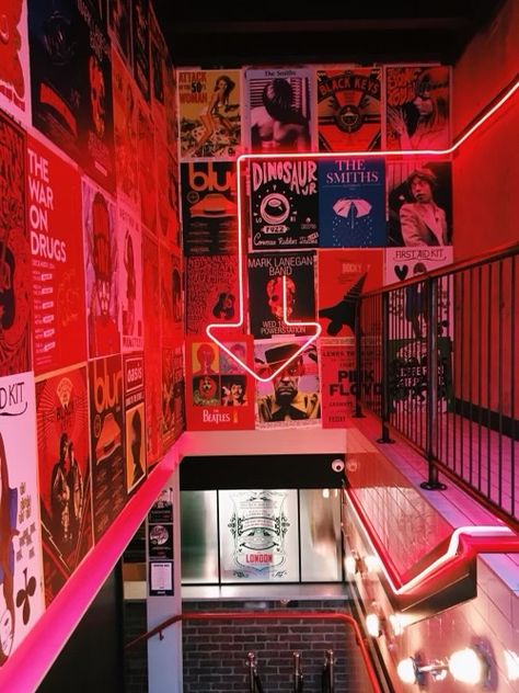 Japanese Restaurant Design, Dream Bars, Nightclub Design, Decoration Restaurant, Bar Interior Design, 카페 인테리어 디자인, Dive Bar, Maximalist Decor, Bar Interior