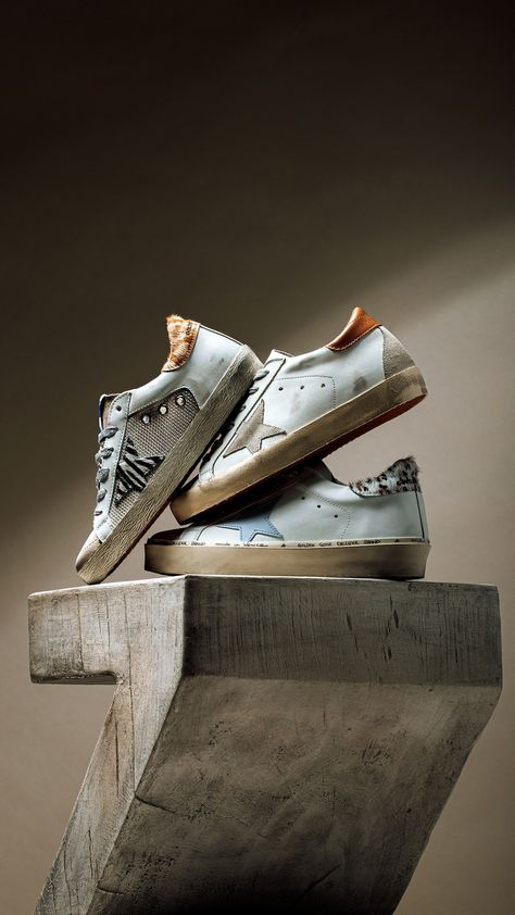 Golden Goose, Saucony Sneaker, Brand Logo, Aura, Fashion Photography, Online Shop, Shop Now, Sneakers, Photography