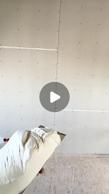 Maingreen Remodel & Construction on Instagram: "Watch the Precision of Drywall Magic! 🛠️✨ Dive into the world of drywall installation with our skilled craftsman as he expertly applies compound for a smooth, flawless finish. It’s all in the details!  Need some drywall work done or thinking of a renovation? Contact us today for a free consultation and let Maingreen Construction bring perfection to your project. 📞(866) 535-8757  🎥floriihamburg  #DrywallPerfection #ConstructionLife #MaingreenMagic #HomeRenovation #Craftsmanship #RenovationExperts #FlawlessFinish #FreeConsultation" Home Renovation Diy, Skim Coating, Way Down We Go, Drywall Finishing, Sheet Rock, Drywall Installation, Renovation Diy, Home Design Interior, Green Magic