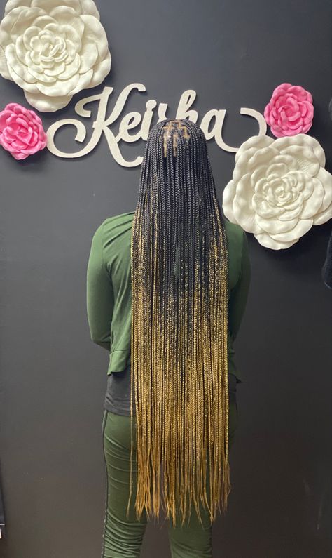 Ombre Small Knotless Braids, Thigh Knotless Braids, Black And Blonde Ombre Knotless Braids, Thigh Length Box Braids, Thigh Length Braids, Knotless Braids Ombre, Thigh Length Knotless Braids, Knotless Thigh Length, Blowout Hair Curls