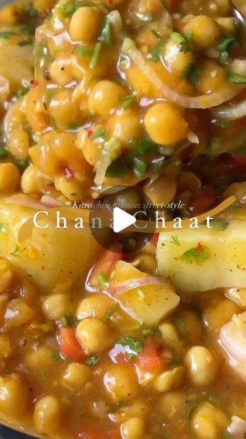 How To Make Chaat, Potato Chaat Recipe, Chaat Masala Recipe, Interesting Food Recipes Easy Dinners, Papri Chaat Recipe, Indian Salad Recipes, Papri Chaat, Chat Recipes, Ramzan Recipes