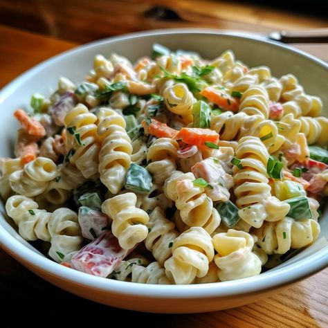 This recipe killed it at dinner. I can't wait to make it again Suddenly Salad Classic Recipe Copycat, Cooktop Cove Recipes, Easy Cold Pasta Salad Recipes, Amish Pasta Salad, Amish Macaroni Salad Recipe, Cobb Pasta Salad, Amish Pasta, Picnic Sides, Salad Challenge