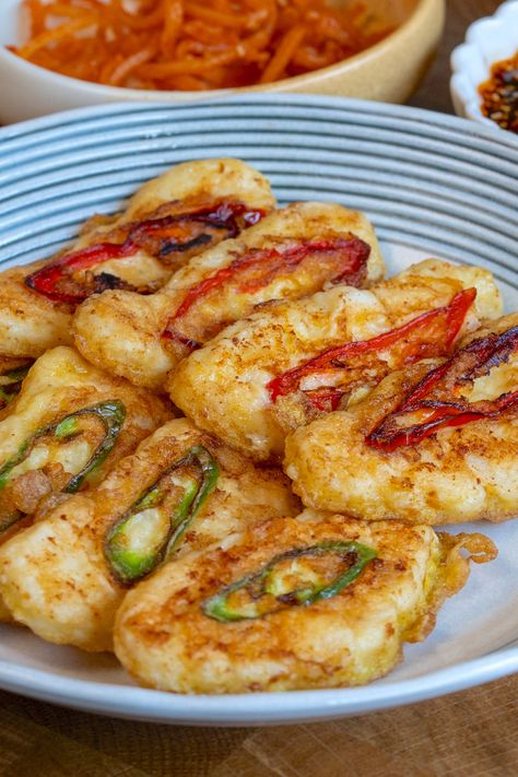 Fish Pancakes (Daegujeon) Korean Fish Pancake, Fish For Breakfast Recipes, Korean Fish Recipes, Fish Pancakes, Fried Cod Fish Recipes, Jeon Recipe, Fish For Breakfast, Fish Breakfast, Fried Cod Recipes