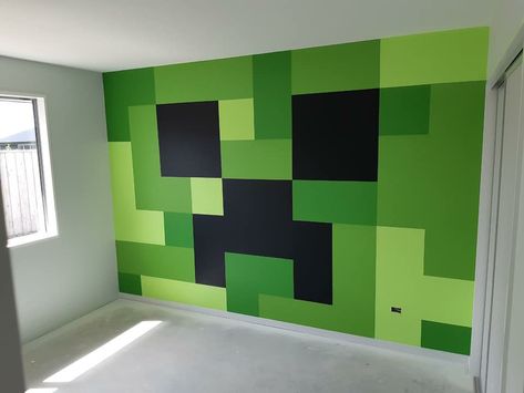 Inspiration for repainting Ben's room Minecraft Mural, Bedroom Minecraft, Bedroom Gamer, Minecraft Room Decor, Minecraft Bedroom Decor, Sons Room, Minecraft Wall, Birthday Room, Brand New House