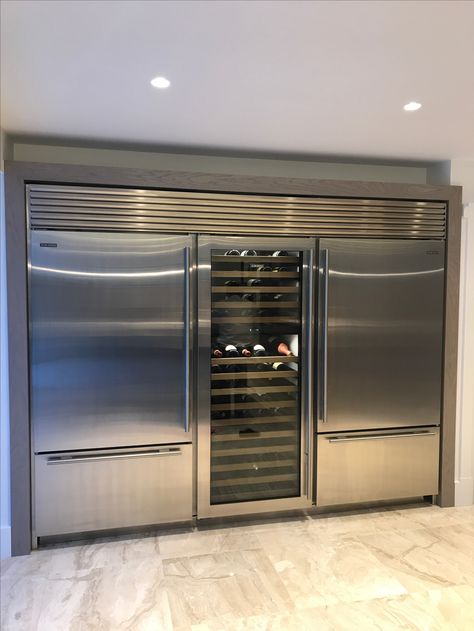 Huge Kitchen Fridge, Luxury Refrigerator Kitchen, 2 Fridges In Kitchen, Luxury Fridge, Luxury Refrigerator, Built In Kitchen Appliances, Built In Fridge, Luxury Kitchen Ideas, Kitchen Appliances Luxury